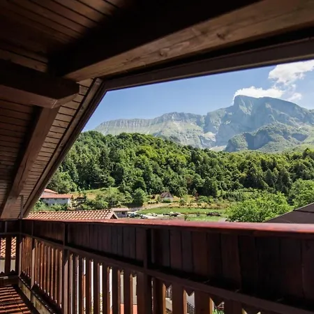 Hotel Apartma Luna With Mountain View