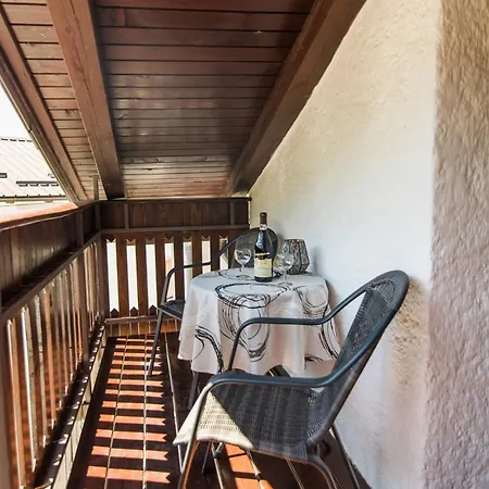Apartma Luna With Mountain View Hotel